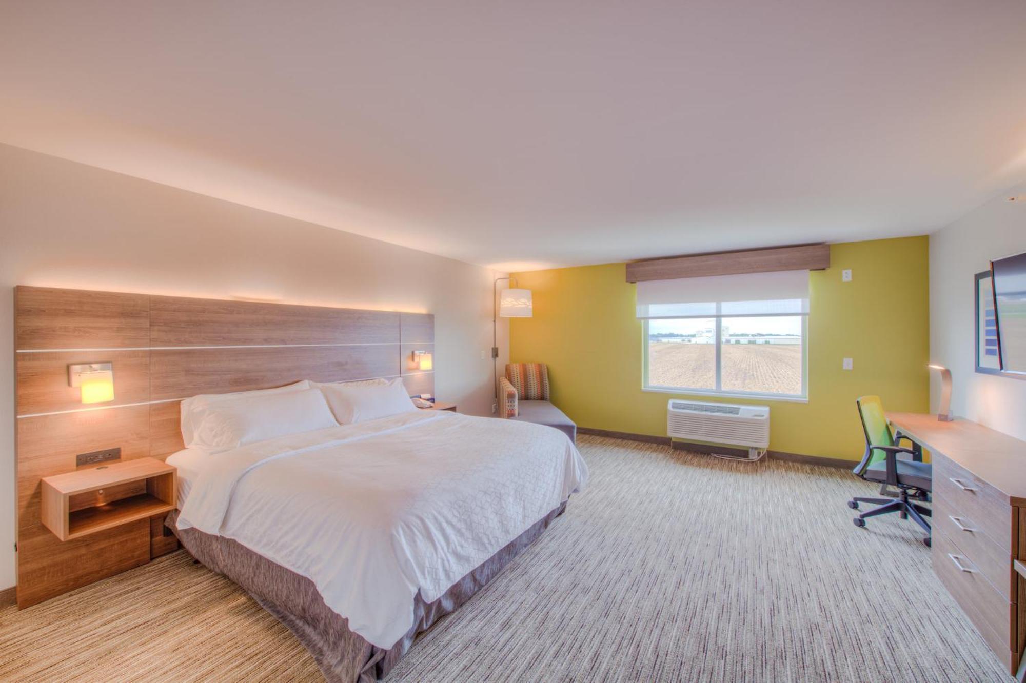 Holiday Inn Express & Suites - Remington By Ihg Exterior foto